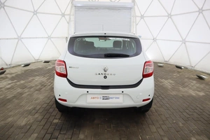 Хэтчбек Renault Sandero 2015 года, 899000 рублей, Обнинск