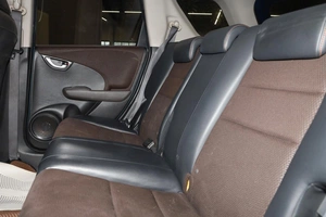 Универсал Honda Fit Shuttle 2011 года, 949000 рублей, Новосибирск