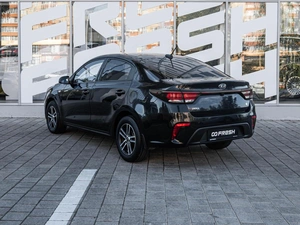 Седан Kia Rio 2019 года, 1497600 рублей, Ставрополь