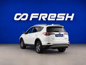 Внедорожник Toyota RAV4 2019 года, 2749325 рублей, Москва
