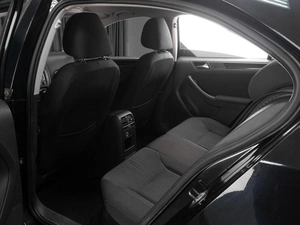 Седан Volkswagen Jetta 2011 года, 729000 рублей, Тюмень