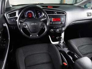 Хетчбэк Kia Ceed 2018 года, 1432000 рублей, Воронеж