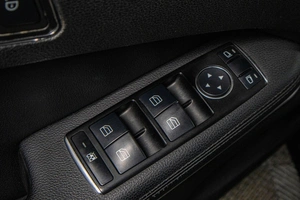 Седан Mercedes-benz E-класс 2010 года, 1079000 рублей, Сургут