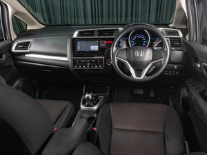 Хетчбэк Honda Fit 2016 года, 999000 рублей, Тюмень