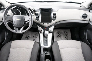 Седан Chevrolet Cruze 2011 года, 779000 рублей, Красноярск
