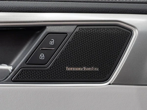 Внедорожник Volkswagen Tayron X 2023 года, 4200000 рублей, Тюмень