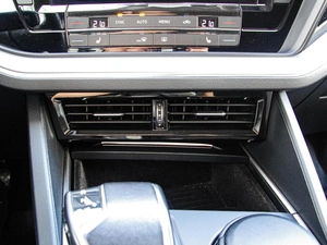Внедорожник Volkswagen Touareg 2019 года, 3749000 рублей, Владимир