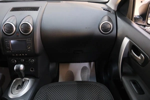 Внедорожник Nissan Qashqai 2009 года, 849000 рублей, Омск