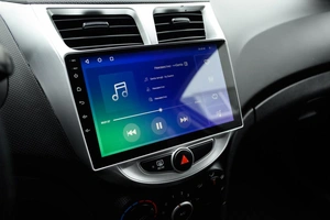 Седан Hyundai Solaris 2011 года, 679000 рублей, Ульяновск
