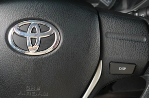 Седан Toyota Corolla 2013 года, 1169000 рублей, Тюмень