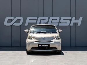 Хетчбэк Toyota iQ 2009 года, 670000 рублей, Краснодар