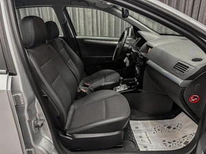 Хетчбэк Opel Astra 2010 года, 649000 рублей, Красноярск