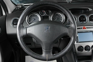 Хетчбэк Peugeot 308 2010 года, 579000 рублей, Тюмень