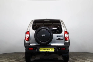 Внедорожник Chevrolet Niva 2015 года, 849000 рублей, Пермь