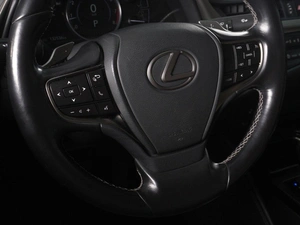 Седан Lexus ES 2019 года, 3745000 рублей, Минеральные Воды