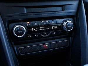 Внедорожник Mazda CX-4 2023 года, 3099000 рублей, Большой Сочи