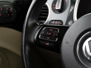 Хетчбэк Volkswagen Beetle 2014 года, 1599050 рублей, Москва