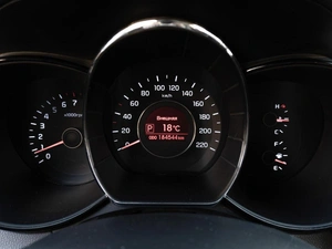 Седан Kia Rio 2012 года, 899000 рублей, Саратов