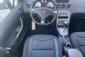 Седан Peugeot 408 2015 года, 770000 рублей, Солонцы