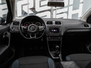 Седан Volkswagen Polo 2019 года, 1350000 рублей, Краснодар