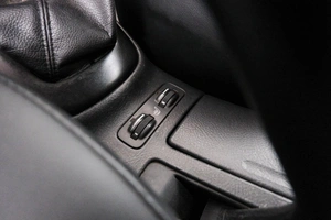 Седан Toyota Avensis 2005 года, 839000 рублей, Красноярск