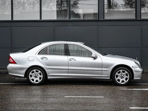 Седан Mercedes-benz C-класс 2004 года, 799000 рублей, Кирилловка