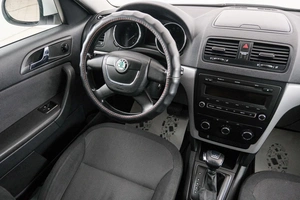 Внедорожник Skoda Yeti 2012 года, 769000 рублей, Красноярск