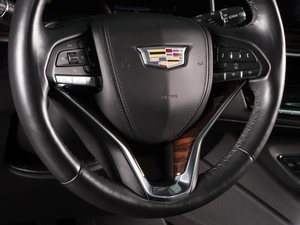 Внедорожник Cadillac Escalade 2022 года, 13075000 рублей, Красный Пахарь