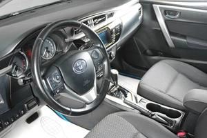 Седан Toyota Corolla 2013 года, 1699000 рублей, Тюмень