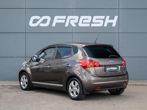 Минивэн Kia Venga 2012 года, 910000 рублей, Краснодар