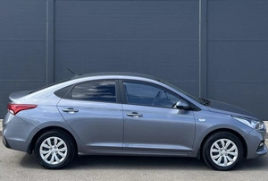 Седан Hyundai Solaris 2017 года, 1260000 рублей, Солонцы