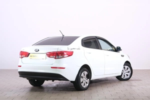 Седан Kia Rio 2016 года, 999000 рублей, Омск