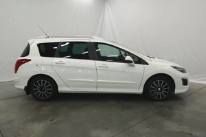 Хэтчбек Peugeot 308 2011 года, 590000 рублей, Курск