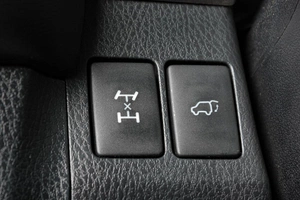 Внедорожник Toyota RAV4 2016 года, 2299000 рублей, Тюмень