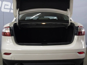Седан Renault Fluence 2013 года, 710000 рублей, Омск