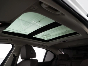 Седан BMW 3 серия 2023 года, 5585888 рублей, Москва