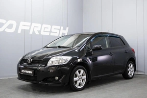 Хетчбэк Toyota Auris 2008 года, 590000 рублей, Омск