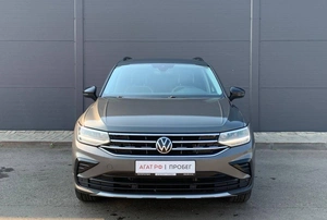 Внедорожник Volkswagen Tiguan 2021 года, 3325000 рублей, Солонцы