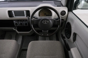 Хетчбэк Toyota Passo 2013 года, 689000 рублей, Красноярск