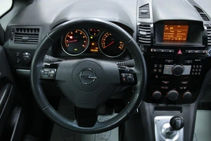 Минивэн Opel Zafira 2011 года, 733000 рублей, Солонцы