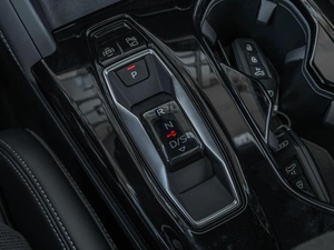 Внедорожник Audi Q5L 2025 года, 6343800 рублей, Ставрополь
