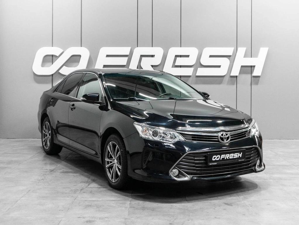 Седан Toyota Camry 2015 года, 2049000 рублей, Тюмень