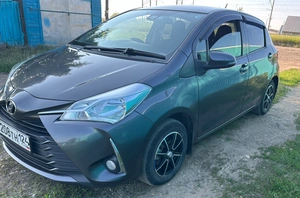 Хетчбэк Toyota Vitz 2019 года, 930000 рублей, Нижний Ингаш