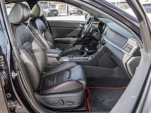 Седан Kia Optima 2018 года, 2360000 рублей, Краснодар