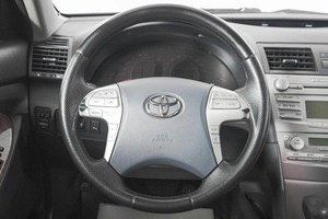 Седан Toyota Camry 2011 года, 999000 рублей, Кемерово