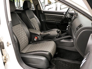 Седан Volkswagen Jetta 2010 года, 679000 рублей, Волгоград