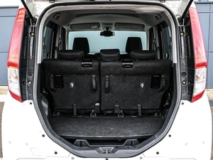 Минивэн Toyota Roomy 2018 года, 1109000 рублей, Кирилловка