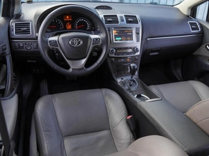 Седан Toyota Avensis 2011 года, 1269000 рублей, Волгоград