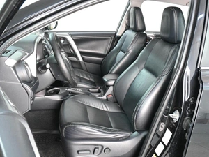 Внедорожник Toyota RAV4 2017 года, 2400000 рублей, Ростов-на-Дону