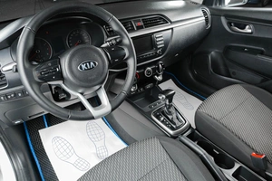 Седан Kia Rio 2018 года, 1049000 рублей, Тюмень